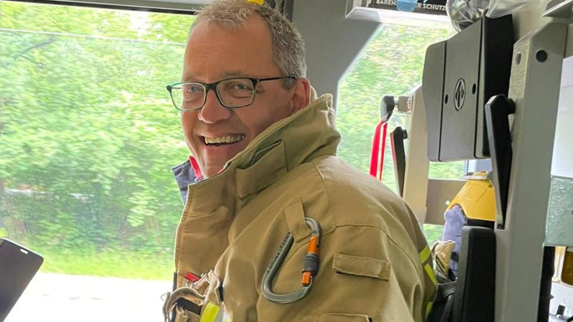 Beitragsbild von "Im Interview: Jan Sprenger engagiert sich als Doppelmitglied gleich in zwei Feuerwehren"