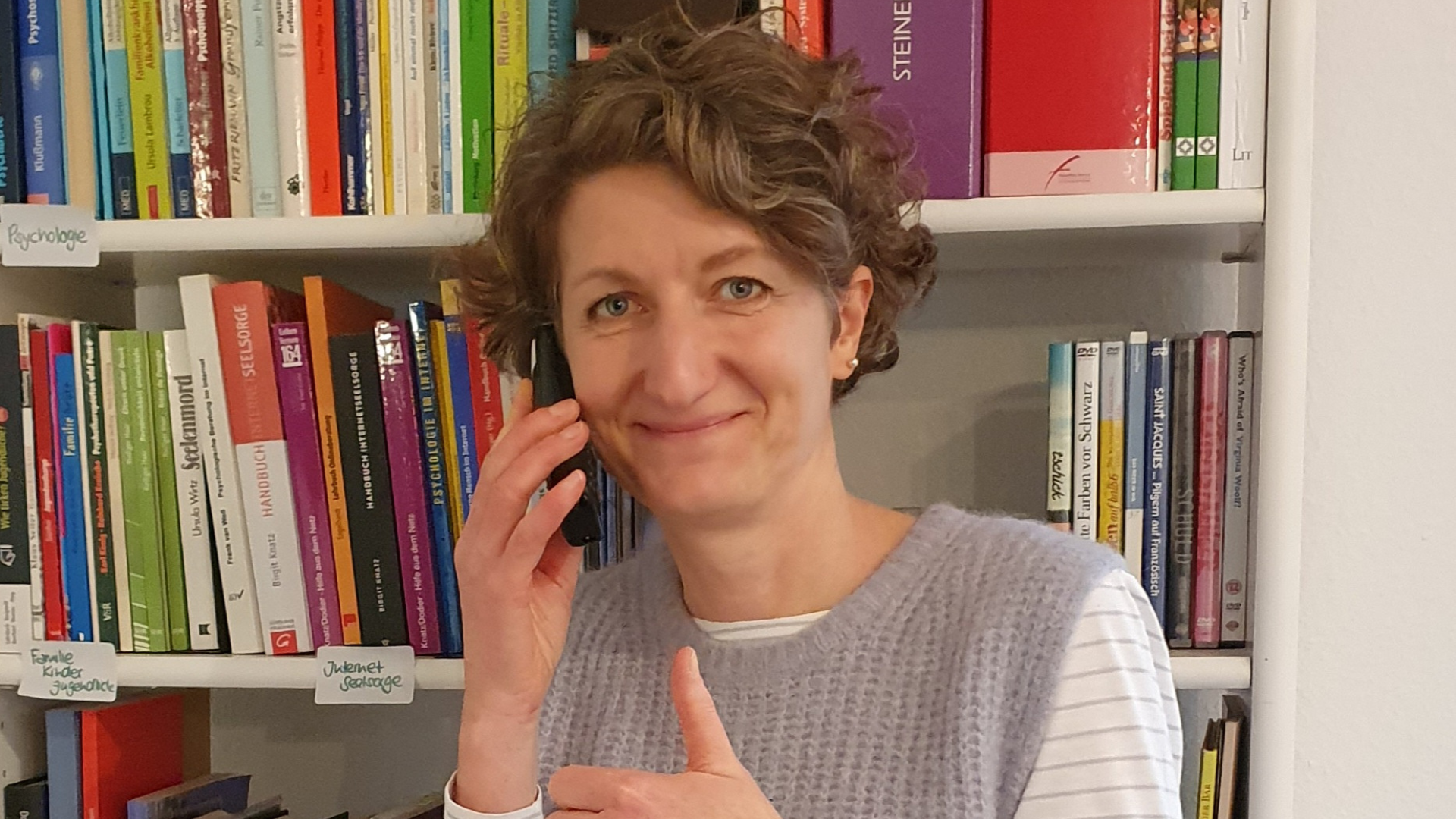 Beitragsbild von "Im Interview: Verena Altenhofen – Leiterin der Wolfsburger Telefonseelsorge"